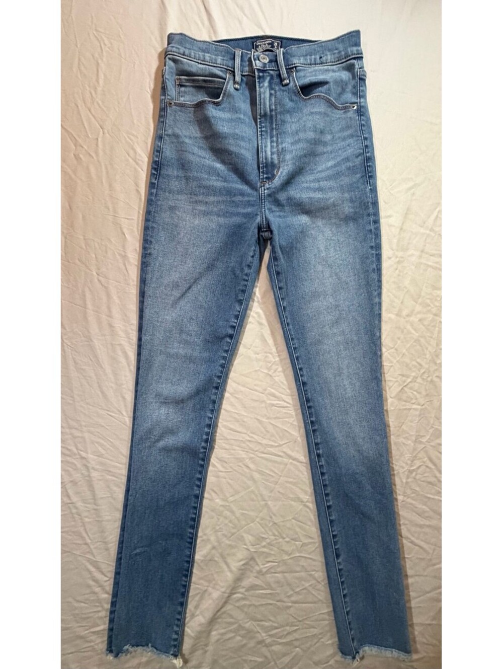 Abercrombie & Fitch Ultra High Rise Super Skinny Jeans Women’s 26 2R Raw Hem